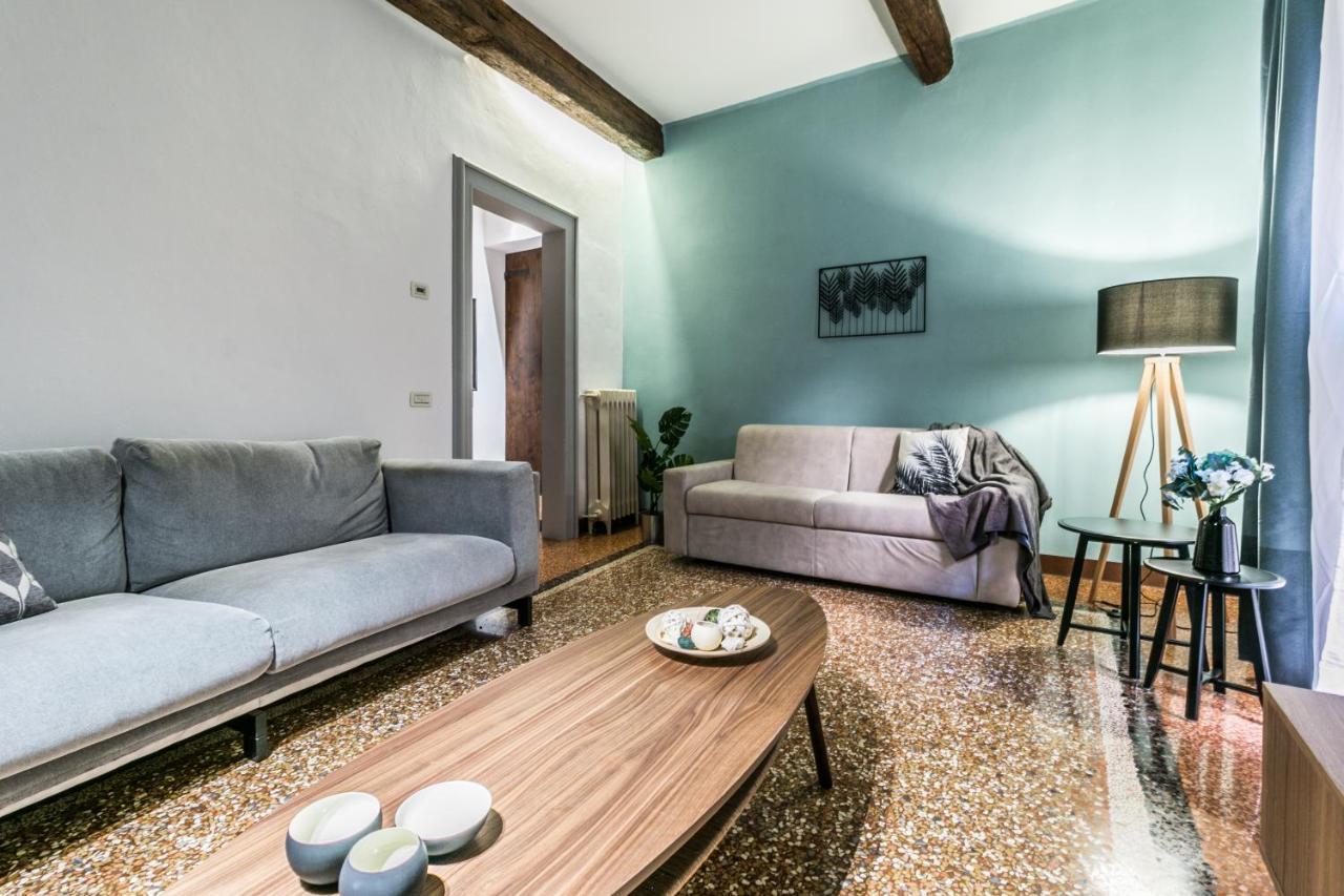 Familybo Apartments Santo Stefano Bologna Bagian luar foto