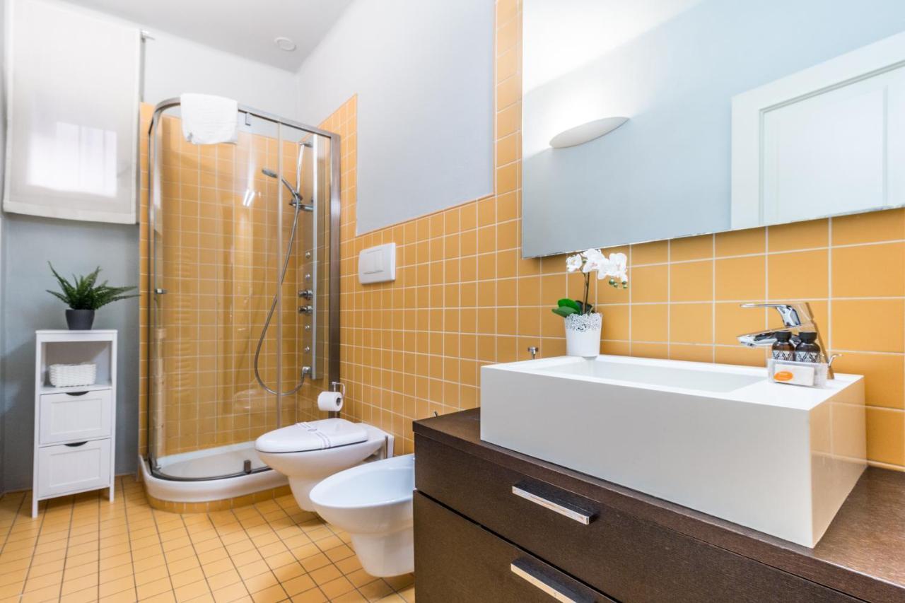 Familybo Apartments Santo Stefano Bologna Bagian luar foto