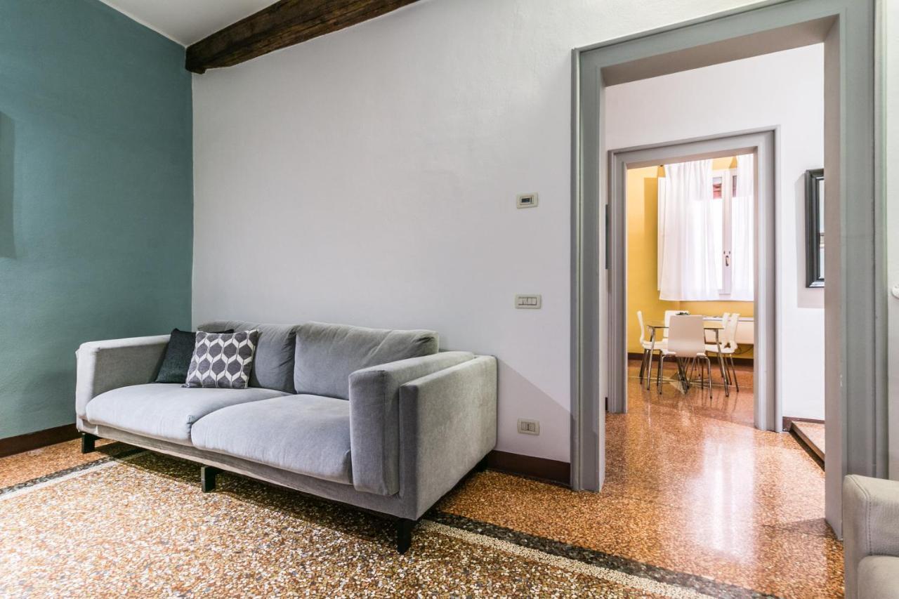 Familybo Apartments Santo Stefano Bologna Bagian luar foto