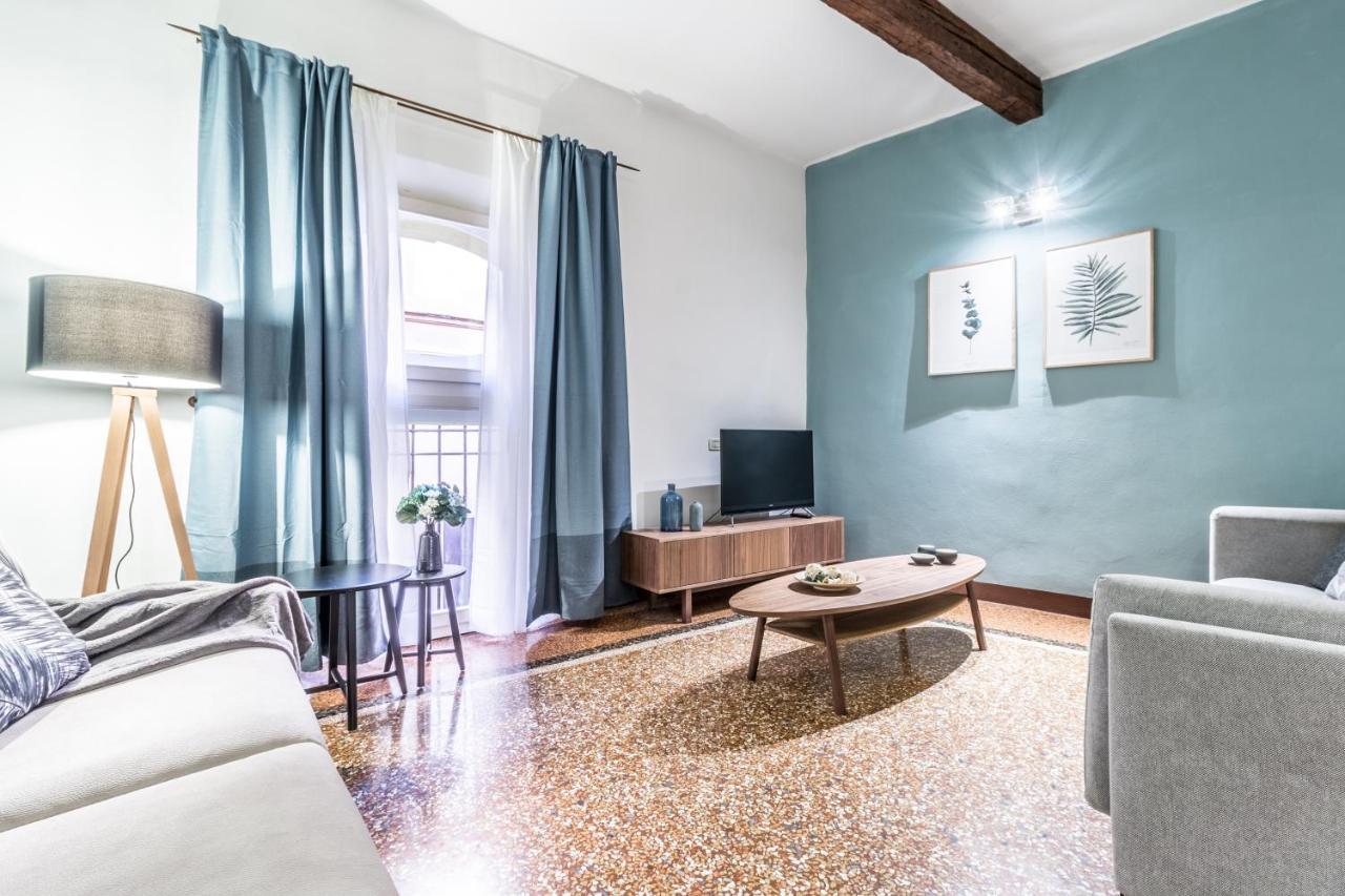 Familybo Apartments Santo Stefano Bologna Bagian luar foto