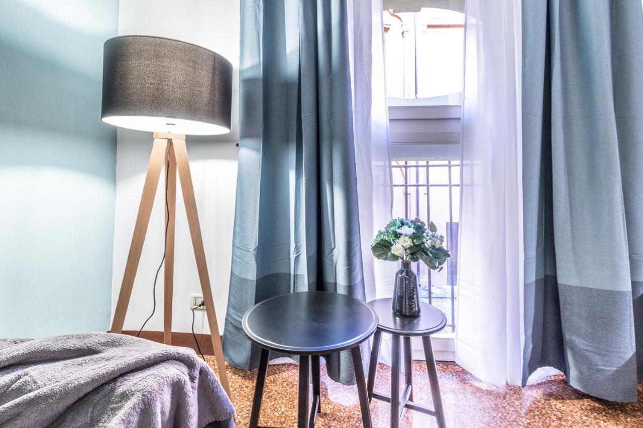 Familybo Apartments Santo Stefano Bologna Bagian luar foto