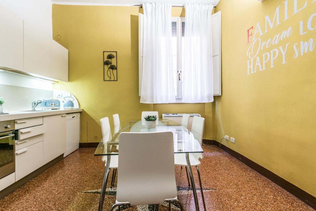 Familybo Apartments Santo Stefano Bologna Bagian luar foto