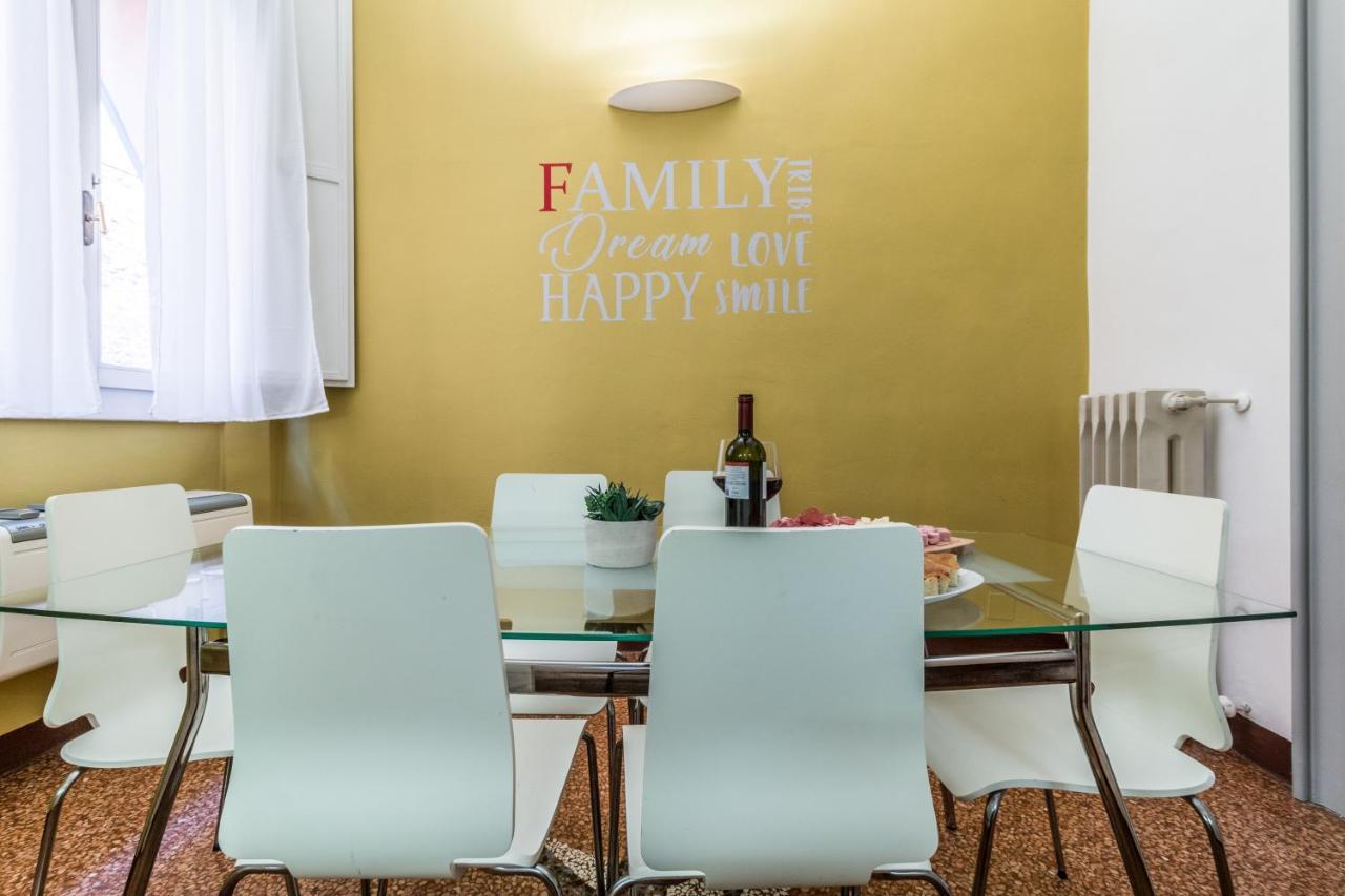 Familybo Apartments Santo Stefano Bologna Bagian luar foto